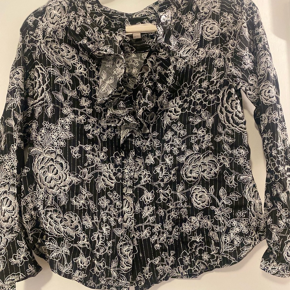 LOFT Black and White Ruffled Tie Front Blouse